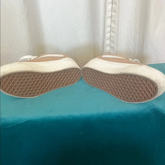 Vans Women's Beige and White Sneakers Wm 5.5 men 4 - Picture 8 of 10